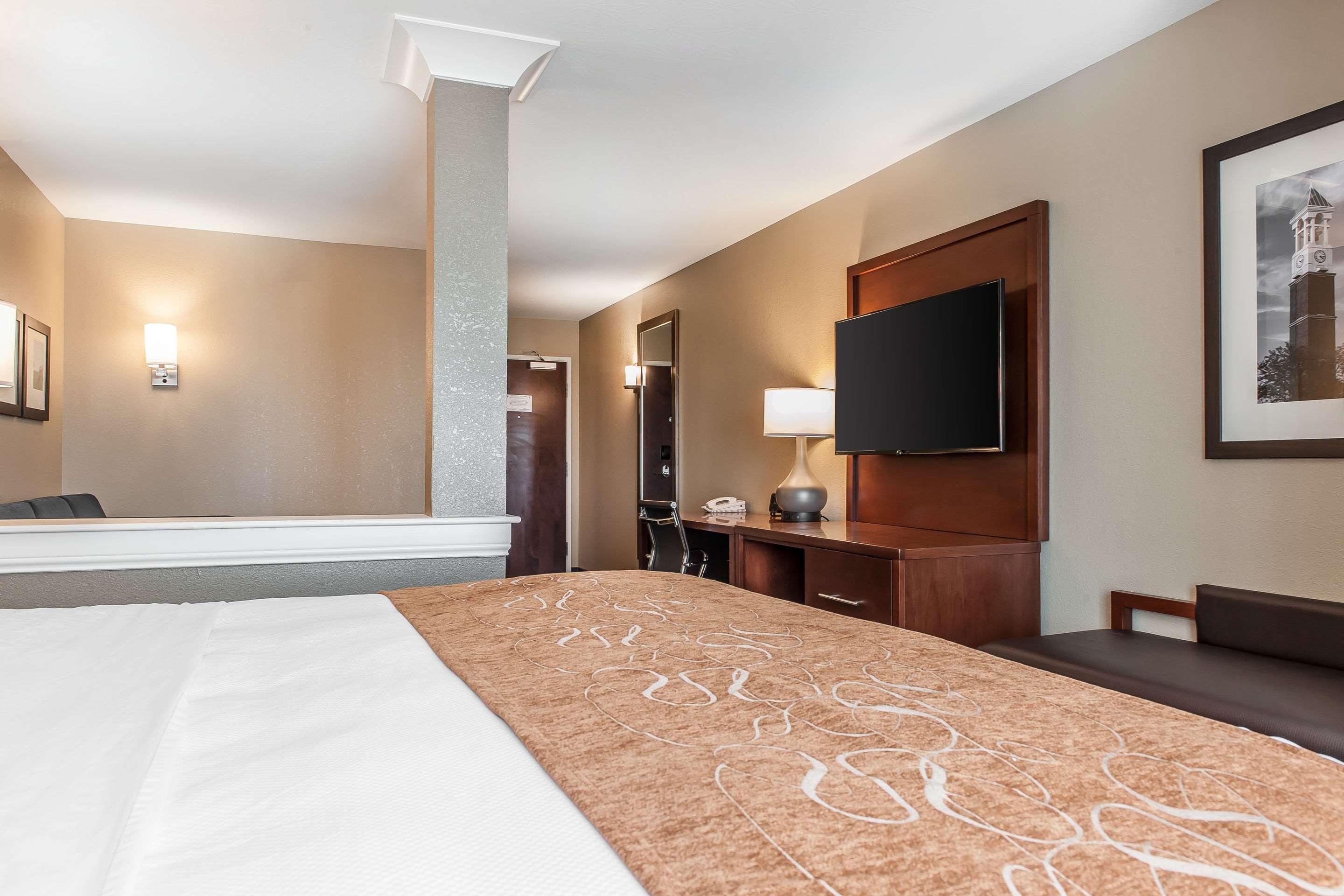 Comfort Suites Rensselaer Near Fair Oaks Εξωτερικό φωτογραφία