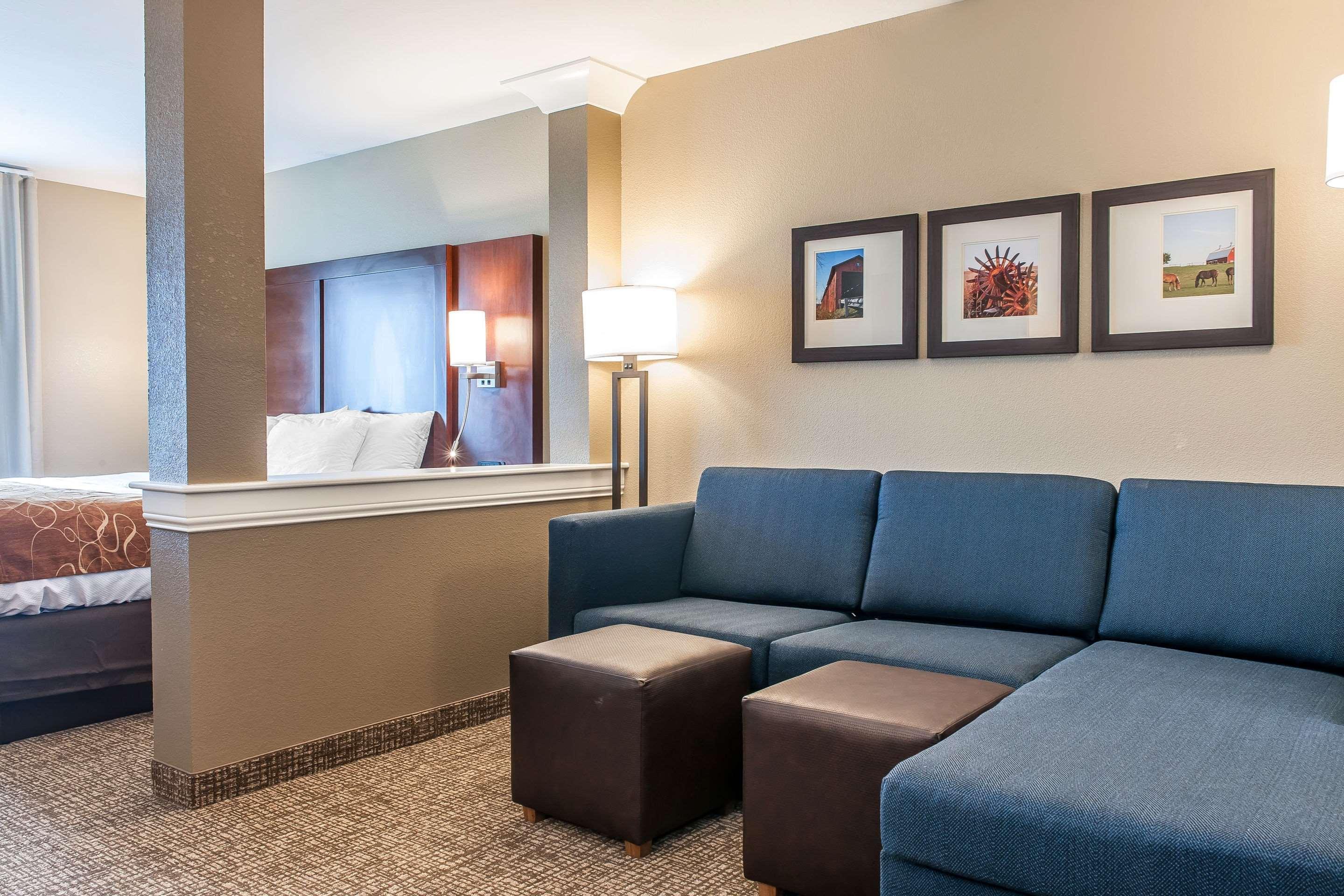 Comfort Suites Rensselaer Near Fair Oaks Εξωτερικό φωτογραφία
