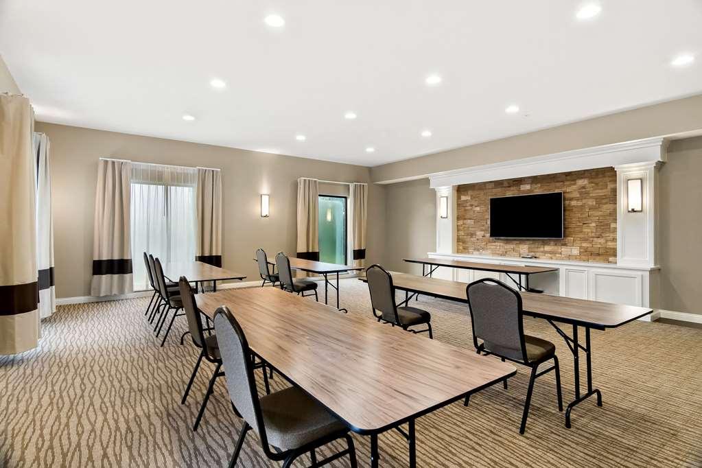 Comfort Suites Rensselaer Near Fair Oaks Ανέσεις φωτογραφία
